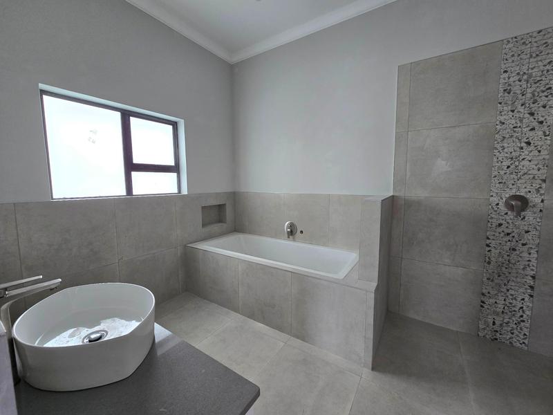 3 Bedroom Property for Sale in Shelley Point Western Cape